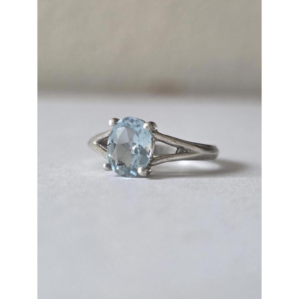 Sterling Silver Blue Topaz Gemstone Ring – Signed STER KPM